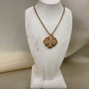 kolie me xantres miyuki beige perle saharaTR1200 1561